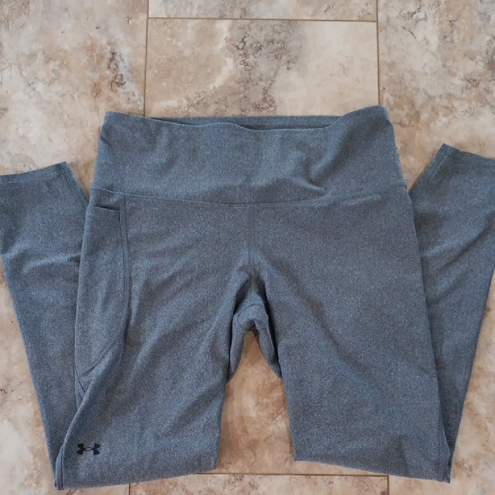 Under Armour Heathered Charcoal Performance Leggings with Side Pocket